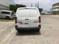 Peugeot Partner 2019 5p L4/1.6/T Diesel Man       2019 Peugeot Partner Venta Exteriores 6