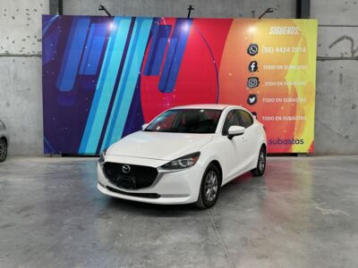 Mazda 2 2022 
