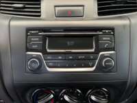 Nissan NP300 Pick Up 2021 2p L4/2.5 Man DH A/A 2021 Nissan NP300 Pick Up Venta Interiores 7