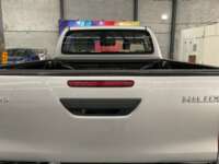 Toyota Hilux 2020 4p Doble Cabina Base L4/2.7 Man 2020 Toyota Hilux Venta Cajuela 1