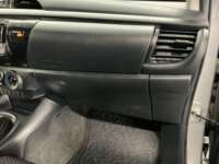 Toyota Hilux 2020 4p Doble Cabina Base L4/2.7 Man 2020 Toyota Hilux Venta Interiores 11