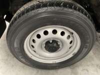 Toyota Hilux 2020 4p Doble Cabina Base L4/2.7 Man 2020 Toyota Hilux Venta Llantas 1