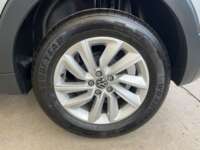 Volkswagen T-Cross 2024 5p Trendline L4/1.6 Tiptronic 2024 Volkswagen T-Cross Venta Llantas 4