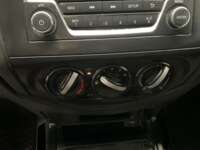 Nissan NP300 Pick Up 2021 2p L4/2.5 Man DH A/A 2021 Nissan NP300 Pick Up Venta Interiores 7