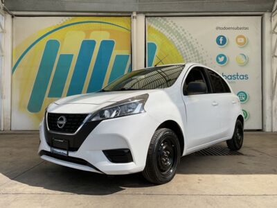 Nissan March 2022 5p Sense L4/1.6 Aut