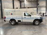Nissan NP300 Pick Up 2021 2p L4/2.5 Man DH A/A IMG_5324