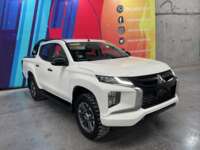 Mitsubishi L200 2023 4p GLS Doble Cabina L4/2.4/T Diesel Aut 4X4 2023 Mitsubishi L200 Venta Exteriores 3