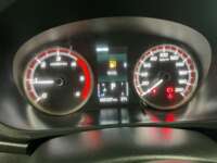 Mitsubishi L200 2023 4p GLS Doble Cabina L4/2.4/T Diesel Aut 4X4 2023 Mitsubishi L200 Venta Interiores 2