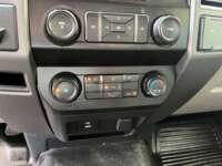 Ford F-350 2022 2p Chasis XL V8/6.2 Aut 2022 Ford F-350 Venta Interiores 10