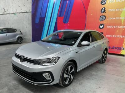 Volkswagen Virtus 2024 4p Highline L3/1.0/T Tiptronic