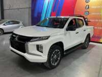 Mitsubishi L200 2023 4p GLS Doble Cabina L4/2.4/T Diesel Aut 4X4 2023 Mitsubishi L200 Venta Exteriores 1