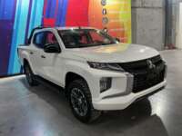 Mitsubishi L200 2023 4p GLS Doble Cabina L4/2.4/T Diesel Aut 4X4 2023 Mitsubishi L200 Venta Exteriores 3