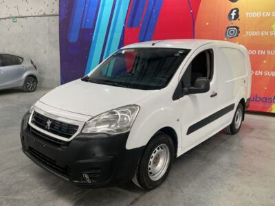 Peugeot Partner 2019 5p L4/1.6/T Diesel Man      