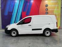 Peugeot Partner 2019 5p L4/1.6/T Diesel Man       2019 Peugeot Partner Venta Exteriores 4