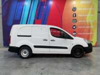 Peugeot Partner 2019 5p L4/1.6/T Diesel Man       2019 Peugeot Partner Venta Exteriores 7