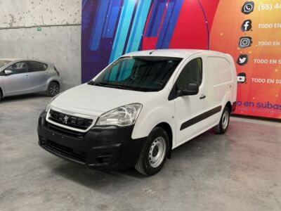 Peugeot Partner 2019 5p L4/1.6/T Diesel Man      