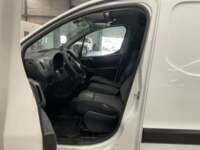Peugeot Partner 2019 5p L4/1.6/T Diesel Man       2019 Peugeot Partner Venta Interiores 12