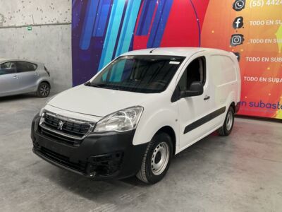 Peugeot Partner 2019 5p L4/1.6/T Diesel Man      