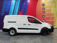 Peugeot Partner 2019 5p L4/1.6/T Diesel Man       2019 Peugeot Partner Venta Exteriores 8