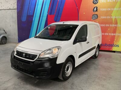 Peugeot Partner 2019 5p L4/1.6/T Diesel Man      