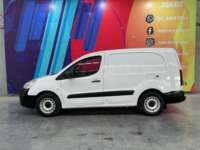 Peugeot Partner 2019 5p L4/1.6/T Diesel Man       2019 Peugeot Partner Venta Exteriores 4