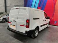 Peugeot Partner 2019 5p L4/1.6/T Diesel Man       2019 Peugeot Partner Venta Exteriores 7