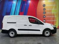 Peugeot Partner 2019 5p L4/1.6/T Diesel Man       2019 Peugeot Partner Venta Exteriores 8