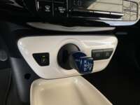 Toyota Prius 2017 5p Base Hibrido L4/1.8 Aut 2017 Toyota Prius Venta Interiores 12