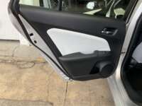 Toyota Prius 2017 5p Base Hibrido L4/1.8 Aut 2017 Toyota Prius Venta Interiores 22