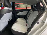 Toyota Prius 2017 5p Base Hibrido L4/1.8 Aut 2017 Toyota Prius Venta Interiores 23