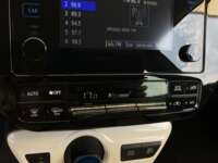 Toyota Prius 2017 5p Base Hibrido L4/1.8 Aut 2017 Toyota Prius Venta Interiores 11