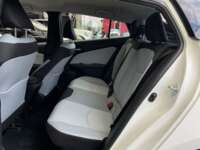 Toyota Prius 2017 5p Base Hibrido L4/1.8 Aut 2017 Toyota Prius Venta Interiores 23