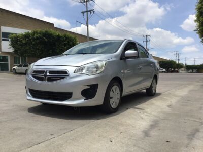 Dodge Attitude 2017 4p SE L3/1.2 Man