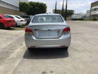 Dodge Attitude 2017 4p SE L3/1.2 Man 2017 Dodge Attitude Venta Exteriores 6