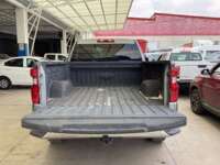 Chevrolet Cheyenne 2024 2p LT Cabina Regular V8/5.3 Aut 4X4 IMG_9826
