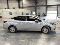 Nissan Versa 2020 4p Sense L4/1.6 Man IMG_6573