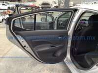 Nissan Versa 2020 4p Sense L4/1.6 Man IMG_6599