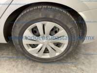 Nissan Versa 2020 4p Sense L4/1.6 Man IMG_6630