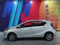 Toyota Prius 2019 5p C Hibrido L4/1.5/Aut 2019 Toyota Prius Venta Exteriores 4
