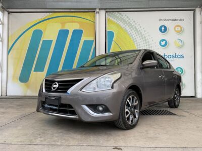 Nissan Versa 2018 4p Exclusive L4/1.6 Aut Navi