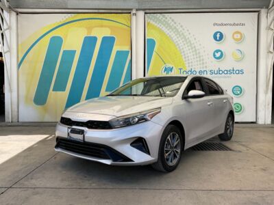 Kia Forte 2022 4p LX L4/2.0 IVT