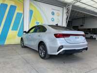 Kia Forte 2022 4p LX L4/2.0 IVT 2022 Kia Forte Venta Exteriores 7