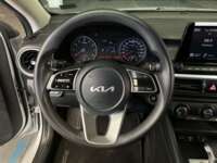 Kia Forte 2022 4p LX L4/2.0 IVT 2022 Kia Forte Venta Interiores 1
