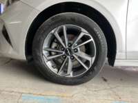 Kia Forte 2022 4p LX L4/2.0 IVT 2022 Kia Forte Venta Llantas 1