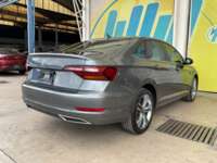 Volkswagen Jetta 2019 4p Highline L4/1.4/T Aut 2019 Volkswagen Jetta Venta Exteriores 5