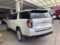 Chevrolet Suburban 2022 5p High Country V8/6.2 Aut IMG_0564