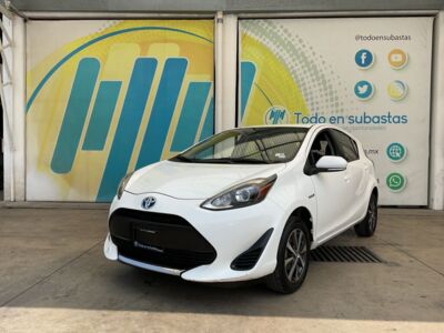 Toyota Prius 2021 5p C Híbrido L4/1.5 Aut