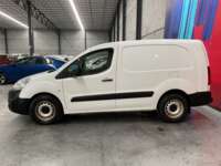 Peugeot Partner 2019 5p L4/1.6/T Diesel Man       2019 Peugeot Partner Venta Exteriores 8