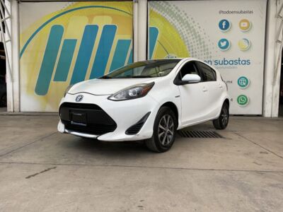 Toyota Prius 2021 5p Prius C L4/1.5 Aut