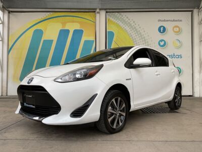 Toyota Prius 2021 5p Prius C L4/1.5 Aut
